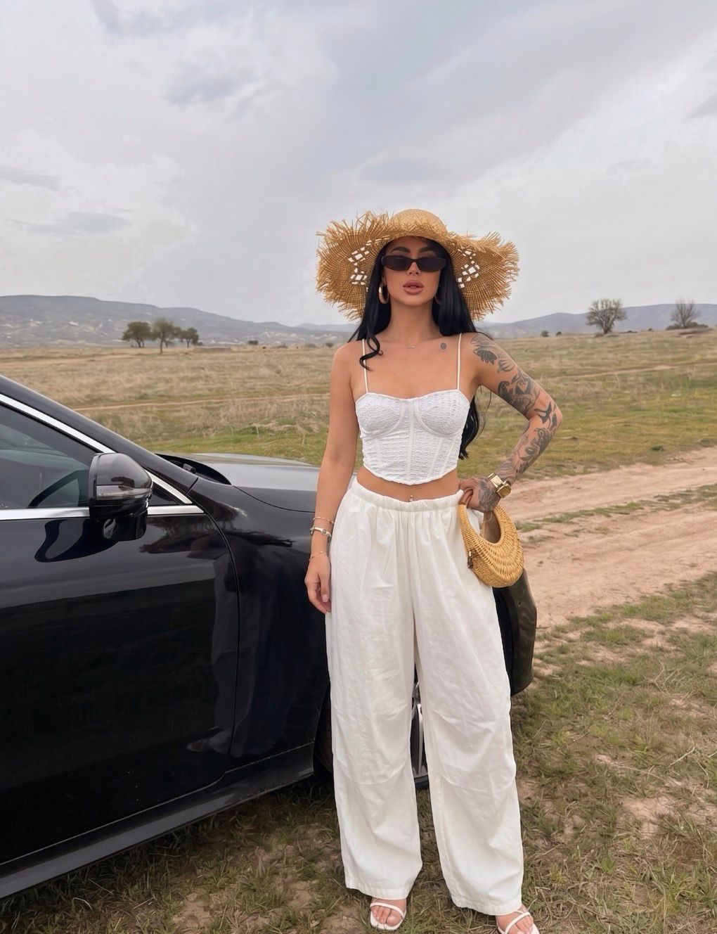 White Ajurlu Crop