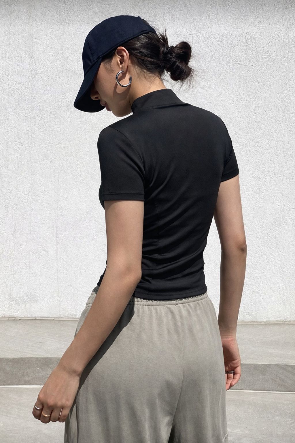 Black Kısa Kollu Fermuarlı Bluz