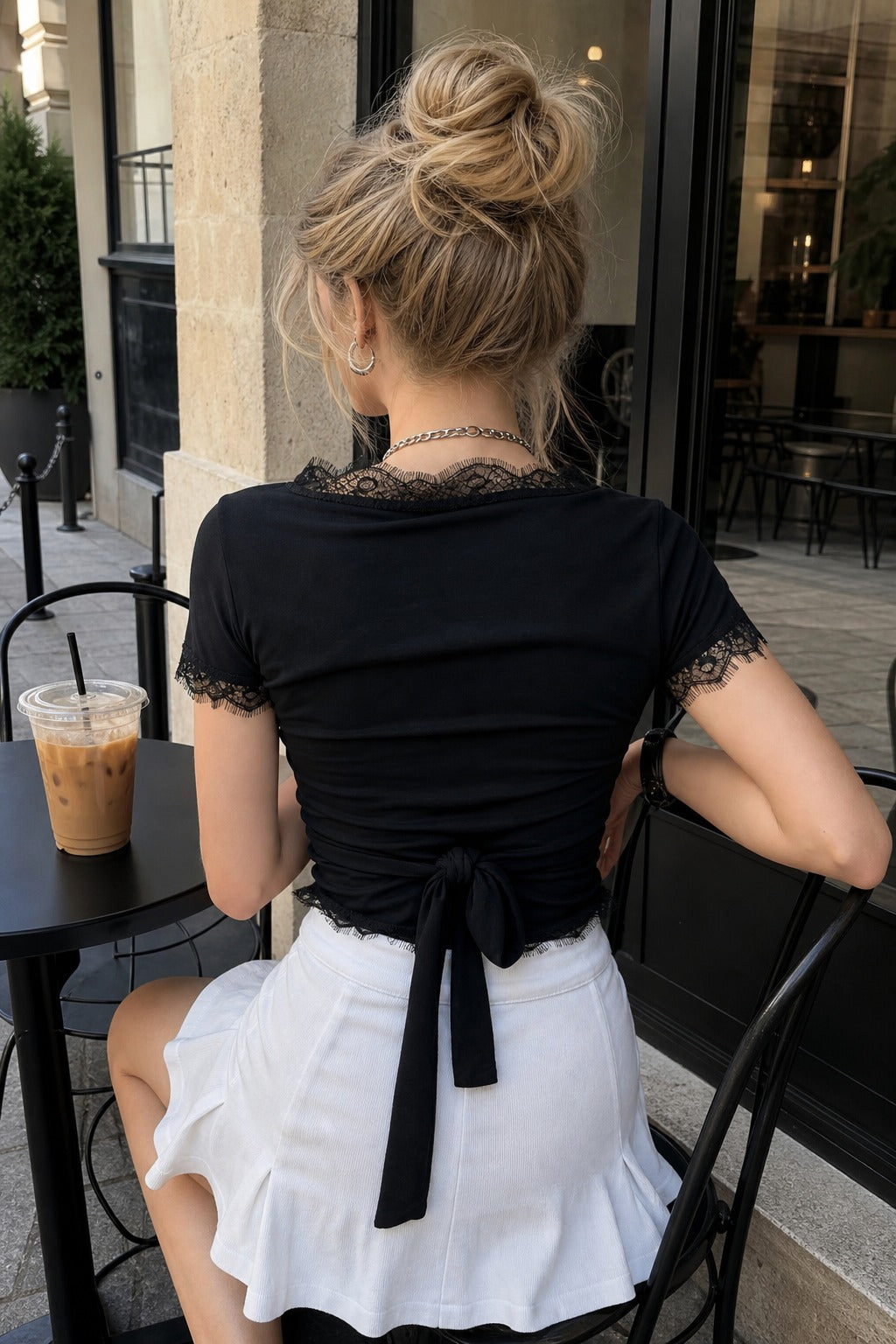 Black Bağlama Detaylı Tüllü Bluz