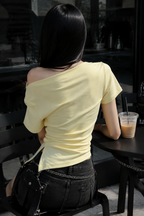 Yellow Yan Yırtmaçlı Bluz